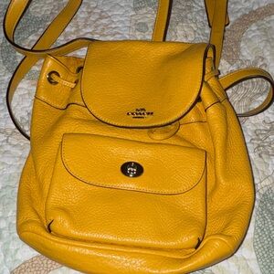 Coach Pebble Leather Drawstring Backpack Mustard Yellow  silver Hardware. Auth